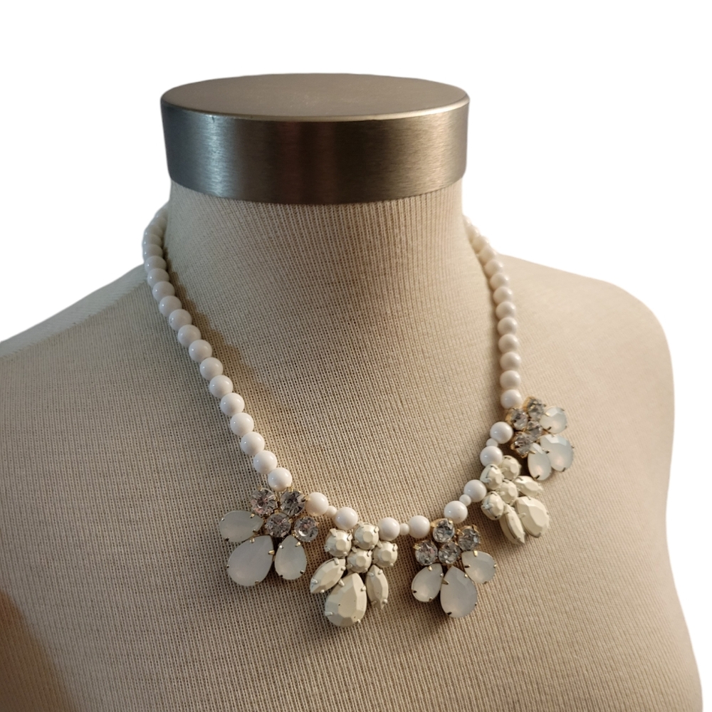 Claire's Statement Necklace White Silvertone